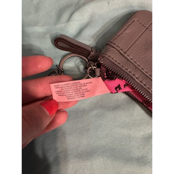 Juicy Couture 100% Leather Coin Purse Wallet Keychain Change Pouch Patent Gray - Picture 6 of 7